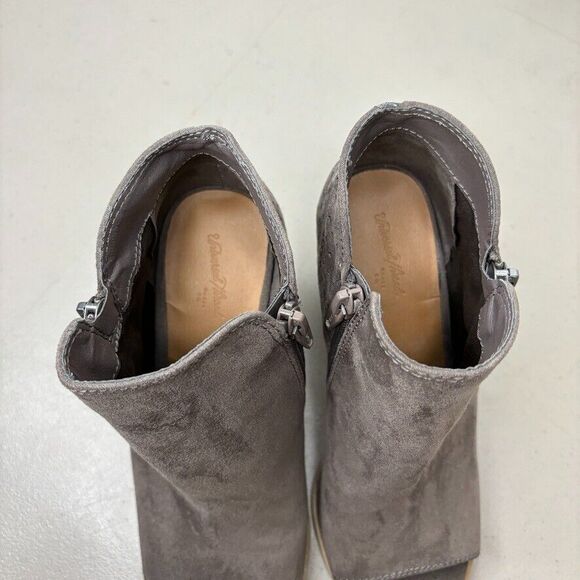 Universal Thread Gray Peep Toe Suede Ankle Booties Block Heel Size 6.5 M - Picture 5 of 11